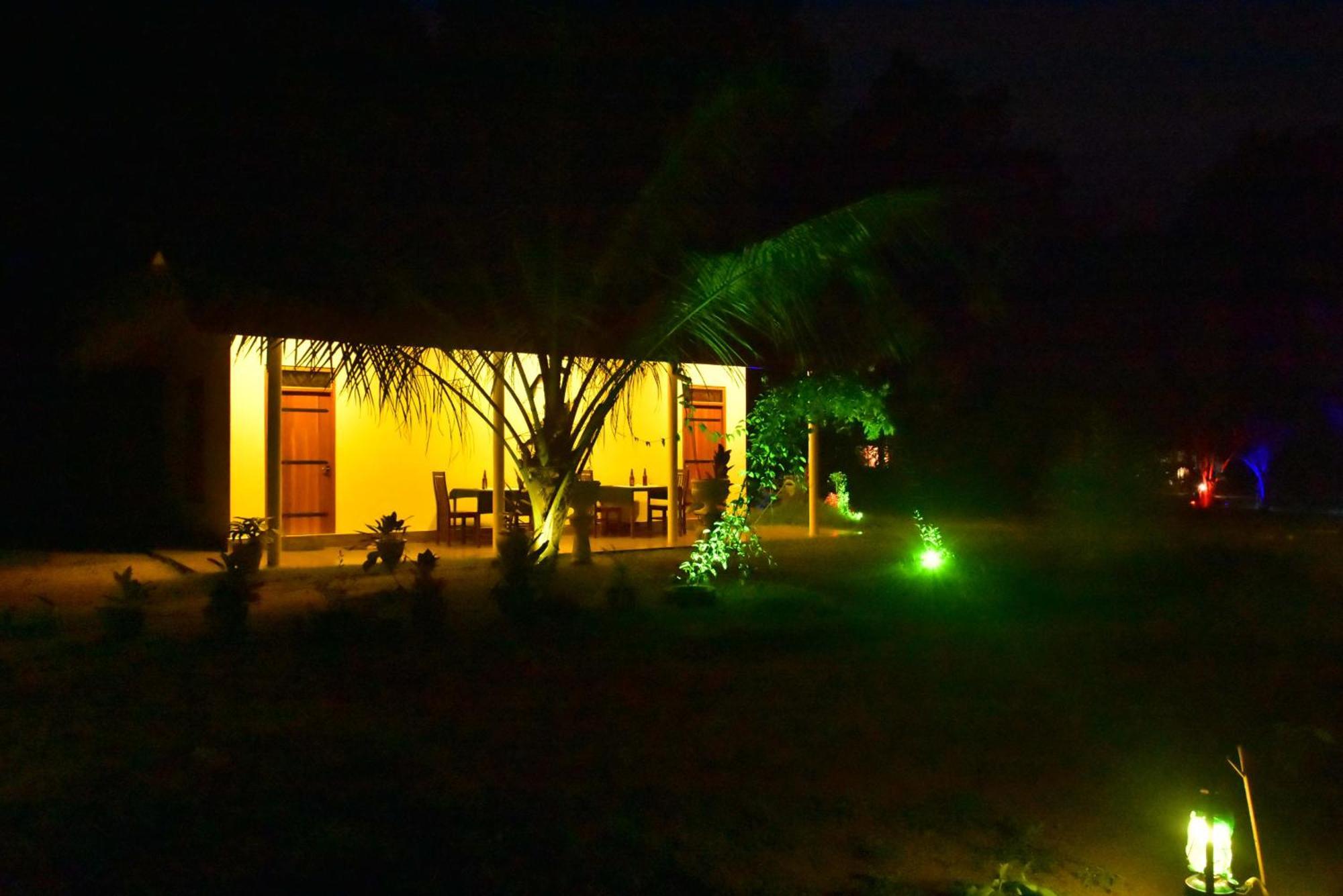 Lake Forest Lodge อุดาวาลาเว ภายนอก รูปภาพ