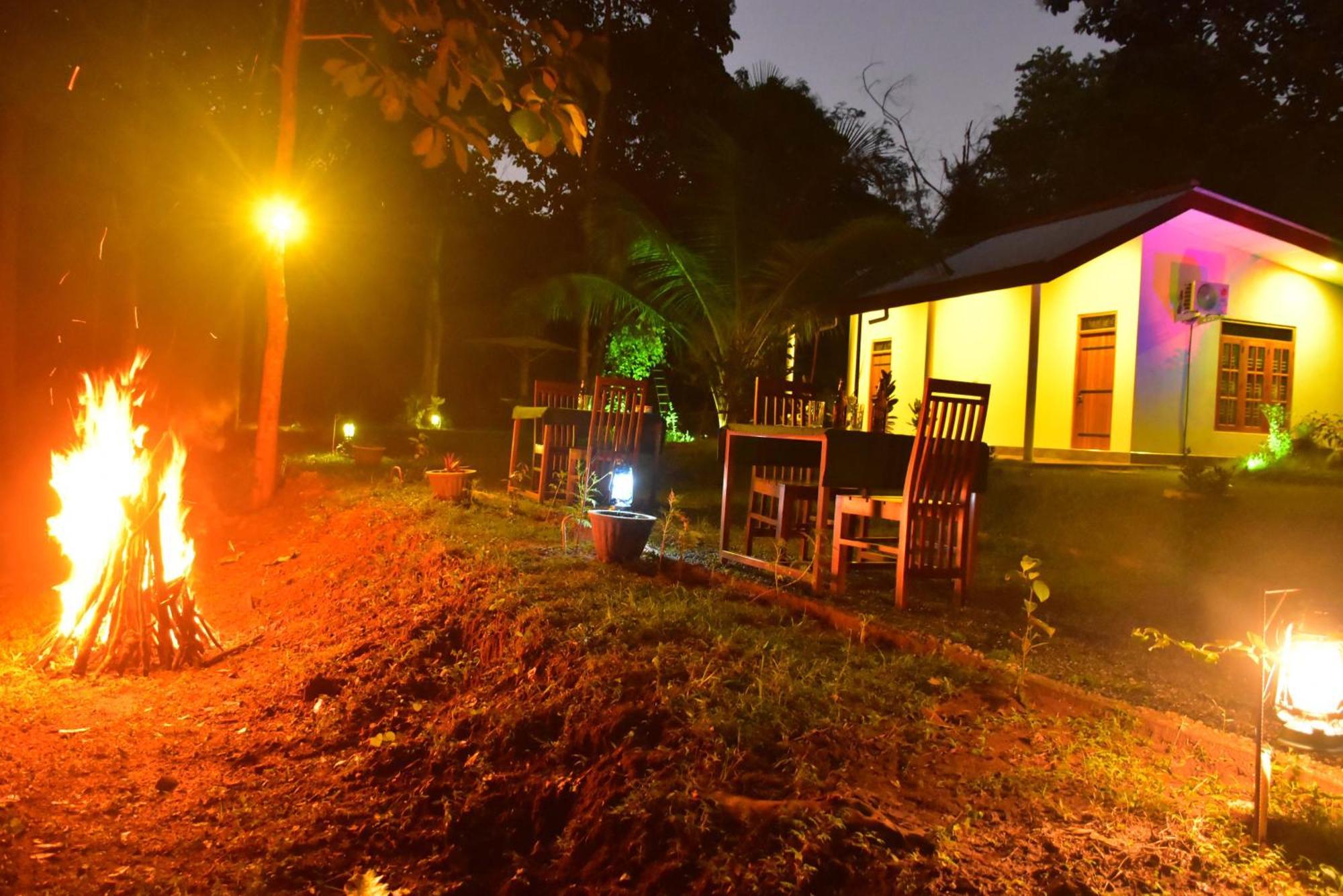 Lake Forest Lodge อุดาวาลาเว ภายนอก รูปภาพ